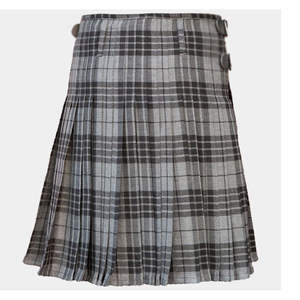 Kilt écossais traditionnel pour homme en tissu durable facile à laver, motif tartan gris Hamilton, 2026 - Product Image 1