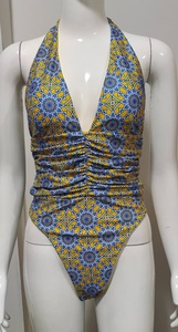 Ensemble de bikini de haute qualité pour femmes Ensemble de design unique pour nageuses avec logo personnalisé - Product Image 3