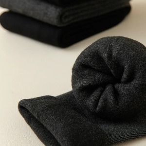 Calcetines de vestir de mezcla de algodón cálidos y acogedores de otoño para hombre de colores con logotipo personalizado-Soft Home Sleeping - Product Image 4