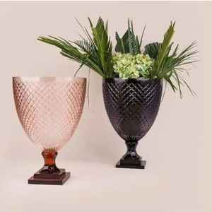 Personalizar jarrones de cristal cortados a mano de mesa para la decoración del hogar disponibles en diferentes formas y diseños - Product Image 5