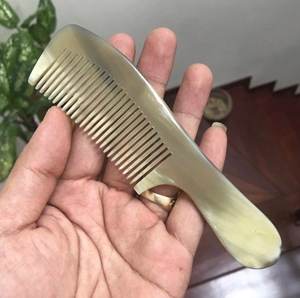 Peine de cuerno de Búfalo en acabado pulido Horn Art Ware Peine de dientes finos Peine de pelo antiestático para hombres profesionales - Product Image 6