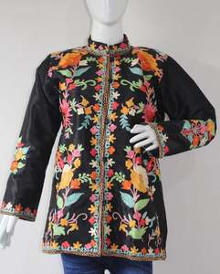 Chaqueta de Invierno 2026 Estilo Boho Chic con Bordado Suzani, Nueva Chaqueta de Moda con Bordado a Mano Suzani, Última Moda en Vestidos Casuales para Mujer - Product Image 1