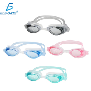 Gafas de Natación de Silicona Profesionales a Prueba de Agua, Antivaho y Anti-UV para Mujeres, Hombres y Niños con Lentes de PC - Product Image 4