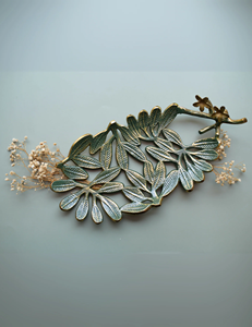 Plateaux de feuilles en aluminium de qualité supérieure faits à la main plateau décoratif moderne Arrangement de table à manger gastronomique plateaux de décoration de fête à la mode - Product Image 3