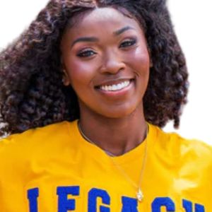 T-Shirt in oro Legacy per i membri dello SGRHO, camicia da donna in cotone, stile HBCU, abbigliamento greco per eventi e look di tutti i giorni - Product Image 4