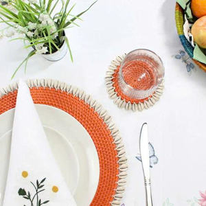 แผ่นรองจานหวายทำมือที่สวยงามและโดดเด่นด้วยเปลือกหอยจัดแสดงผลงานศิลปะแบบดั้งเดิมของเวียดนาม - Product Image 4