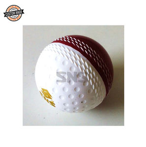 Diseño de medio hoyuelo, calidad Superior, Bola de columpio inverso, uso de práctica, corcho + bola de cricket de núcleo duro de goma de la India - Product Image 1