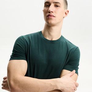 T-shirt de gymnastique pour hommes personnalisé léger coupe ajustée manches raglan hauts d'entraînement musculaire 100% coton polyester spandex pour la course - Product Image 2