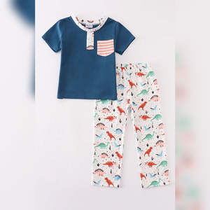 Ensemble de vêtements amusant pour garçon imprimé dinosaure bleu marine Style préhistorique pour un confort quotidien et une tenue toute la journée - Product Image 1