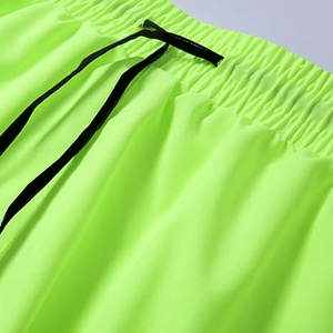 Short double couche fabriqué en usine avec une conception personnalisée pour hommes Short double couche confortable pour le sport - Product Image 5