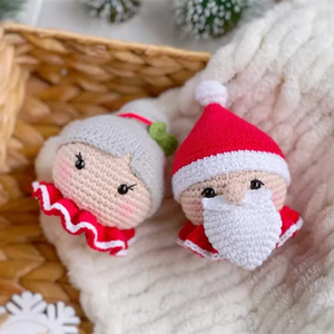 Crochet en coton fait main Père Noël bonhomme de neige renne jouets en peluche de Noël matériaux en peluche avec remplissage PP cadeau de Noël unique pour bébé - Product Image 2