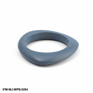 Brazalete de Madera Azul Marino Hecho a Mano, Acabado Mate, Pulsera de Madera Minimalista, Joyería Boho Ecológica para Mujer - Product Image 3