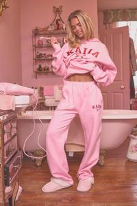 Survêtement décontracté d'hiver brodé long rose pâle et rouge pour femmes - Product Image 4