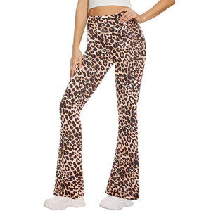 กางเกงเอวสูงพิมพ์ลายเสือดาว - Product Image 1