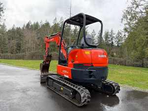 Excavadora compacta Kubota U35-4 de 3.5 toneladas con giro de cola cero para excavación, año 2020 |   Excavadora Hidráulica de Orugas con Motor Diésel - Product Image 3