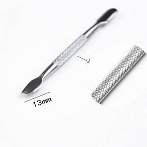 Poussoir à ongles double face en acier inoxydable Mini Design Manucure Outil de soin des cuticules Usine directe pour le nettoyage des ongles - Product Image 1