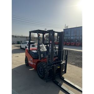 Montacargas de Combustión Interna CPC30 2025 - Product Image 5