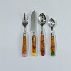 Cuchillo de Acero Inoxidable con Mango de Resina de Diseño Color Granate Hecho a Mano, Creativo, Arcoíris, Negro, Plateado, Personalizable para Regalo - Product Image 2