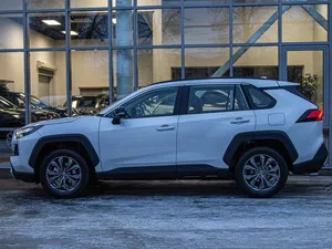 Toyota RAV4 2025 SUV Gasolina Automático Turbo Asientos de Cuero Techo Panorámico Faros LED Pantalla Táctil - Product Image 5