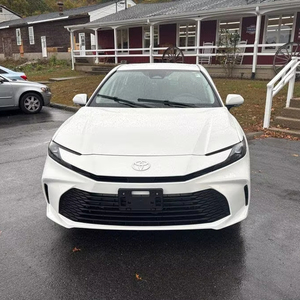 CLEAN 2025 To-yo-ta Cam_ry LE FWD - Product Image 4