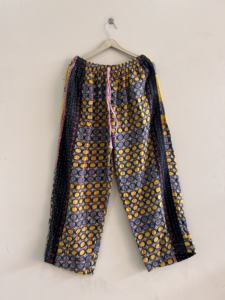 กางเกงขายาวงานฝีมือแบบคันธาหลากหลายแบบ กางเกงโยคะทรงขาบานสไตล์โบฮีเมียน - Product Image 4