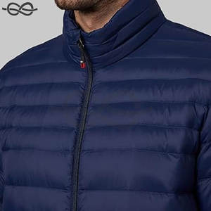 Chaqueta Ultraligera Plegable para Hombre con Cuello Alto, Diseño con Capucha, Bolsillos con Cremallera, Repelente al Agua para Uso en Exteriores en Otoño - Product Image 5