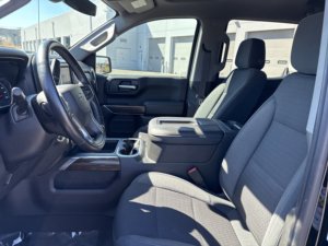 Chevrolet Silverado 1500 LT Trail Boss d'occasion propre 2021 - Product Image 4