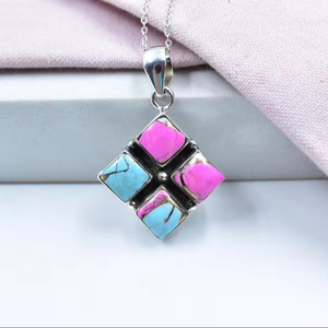 Pendentif Dahlia à barbe à papa fait main en argent sterling et chaîne ajustable de 16 pouces pour femme - Product Image 1