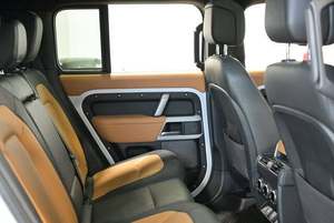 Land Rover Defender 110 X-Dynamic SE 2023 Usado en Excelentes Condiciones - Product Image 2