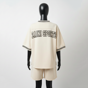 Ensemble short en jersey pour femmes, tissu premium respirant en polyester, couleur crème, col en V, logo personnalisé, ensembles pour femmes - Product Image 2