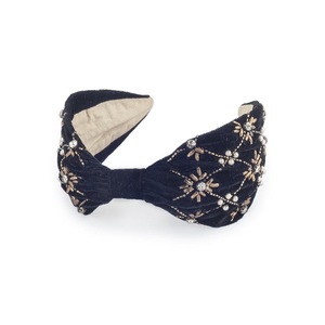 Diadema elegante para mujer con detalles de cuentas y base de tela suave, perfecta para trajes de noche y eventos especiales de celebración - Product Image 3