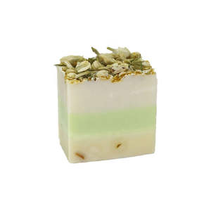 Savons Artisanaux Véganes Biologiques - Marque Privée 100g avec Vitamine E et Base de Savon au Lait de Chèvre et Papaye - Product Image 3