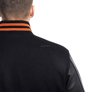 Chaqueta Universitaria Unisex Tipo Letterman, Cuerpo de Lana, Mangas de Cuero, Cierre de Cremallera, Chaqueta Bomber Ecológica con Parches, Estilo Pastel - Product Image 6