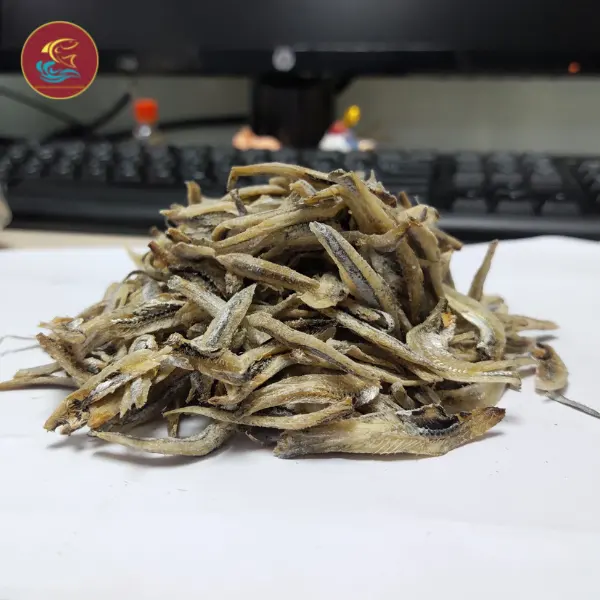 アンチョビの魚をプレミアム品質で乾燥させた人々のための生鮮食品と健康食品ベトナムメーカーのみ