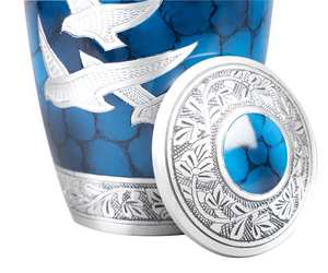 โกศเพลิงศพคลาสสิกชั้นนําสําหรับเถ้ามนุษย์ที่เป็นของแข็งนกพิราบที่มีความสงบสําหรับผู้ใหญ่โกศโลหะที่ทําด้วยมือ - Product Image 4