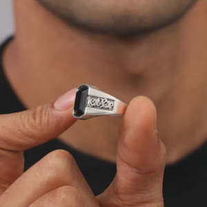 Bague audacieuse en argent oxydé noir pour homme, pierre naturelle ovale, clarté VVS1, bijoux fins - Product Image 1