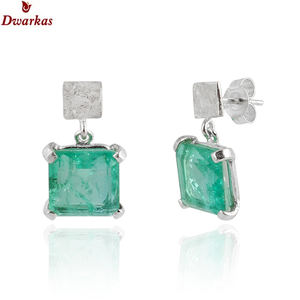 Último diseño promocional hecho a mano 925 plata esterlina doblete Esmeralda cuarzo piedra preciosa textura pendientes para damas y niñas - Product Image 1