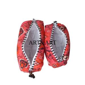 Ensemble de trousses à fermeture éclair matelassées en coton imprimé floral, trois pièces, écologiques, légères, pour une organisation élégante des cosmétiques, des voyages et du maquillage - Product Image 5