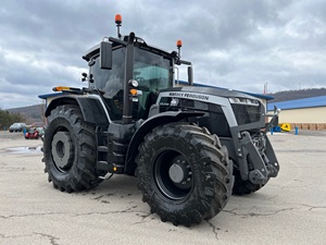 รถแทรกเตอร์ Massey Ferguson 8S.245 4wd พร้อม AC และห้องโดยสาร