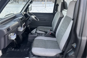 OFERTA DE DESCUENTO |   CONDUCCIÓN IZQUIERDA |   Volante a la derecha |   Camioneta Mitsubishi Isuzu D-Max 4x4 de 1997 - Product Image 2