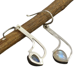 Pendientes de piedras preciosas de piedra lunar arcoíris 925 pendientes de piedra lunar ovalada de plata esterlina sólida para mujeres niñas, Pendientes colgantes de plata - Product Image 4