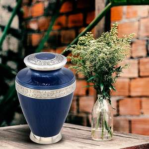 Urnas Funerarias de Metal Premium para Adultos, Decorativas, Ecológicas, Hechas a Mano, Diseño Tradicional, Capacidad de 1-2L, Estilo Indio - Product Image 5