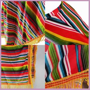 Costume de déguisement pour enfant, motif multicolore énergique, vente en gros d'usine, style confortable et facile à porter, poncho - Product Image 3
