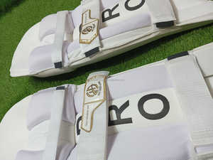 Almohadillas de bateo de cricket Raxin coreanas originales, demanda de jugadores profesionales, equipo de protección hecho con HTTC - Product Image 2