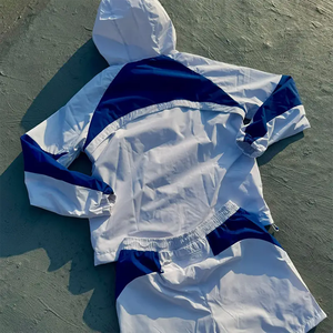 Conjunto de pantalones cortos cortavientos de estilo personalizado, chaqueta transpirable de tela plisada a cuadros, pantalones cortos, traje de invierno con cremallera, trajes de chándal de 2 piezas - Product Image 4