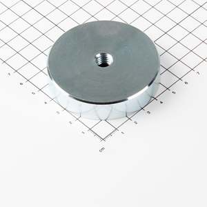 Gripper piatto in neodimio Ø63x14mm con filettatura interna - Product Image 1