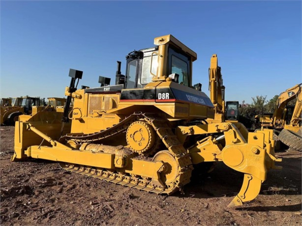 CAT キャタピラー　D8R Japan Made Caterpillar D8R Used Crawler Bulldozer CAT