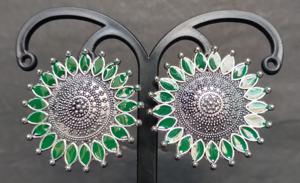 Article le plus vendu 2024 boucles d'oreilles serties de boucles d'oreilles à la mode plaquées argent bijoux pour femmes portées par les exportateurs indiens - Product Image 3