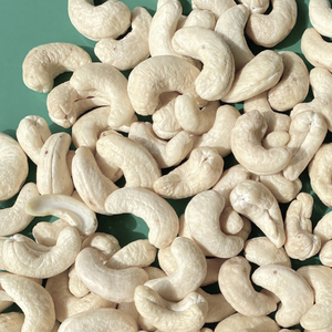 Noix de cajou en vente chaude WW180, WW240, WW320, LP Noix de cajou crues Noix de cajou du Vietnam Prix d'usine - Product Image 1