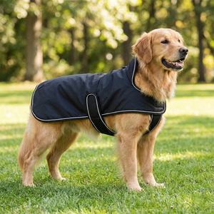 เสื้อโค้ทสุนัขสีดำ แถบสะท้อนแสง สายรัดปรับได้ พับเก็บได้ น้ำหนักเบา ทนทาน เสื้อแจ็คเก็ตสัตว์เลี้ยงสำหรับฤดูหนาว เดินเล่นกลางแจ้ง สวมใส่สบาย - Product Image 1